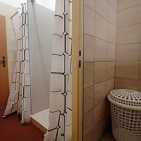 Vodna 1 Хостел *
